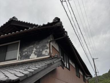 雨樋が大変なことに…